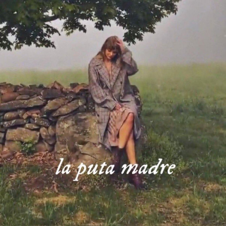 teddypicker91T's tweet photo. entro a twitter y veo la CANTIDAD de criticas al coso ese q saco taylor de Encore, a mi tampoco me gusto pero tamocoo para bardiarla a https://t.co/iCKZ2iV38V