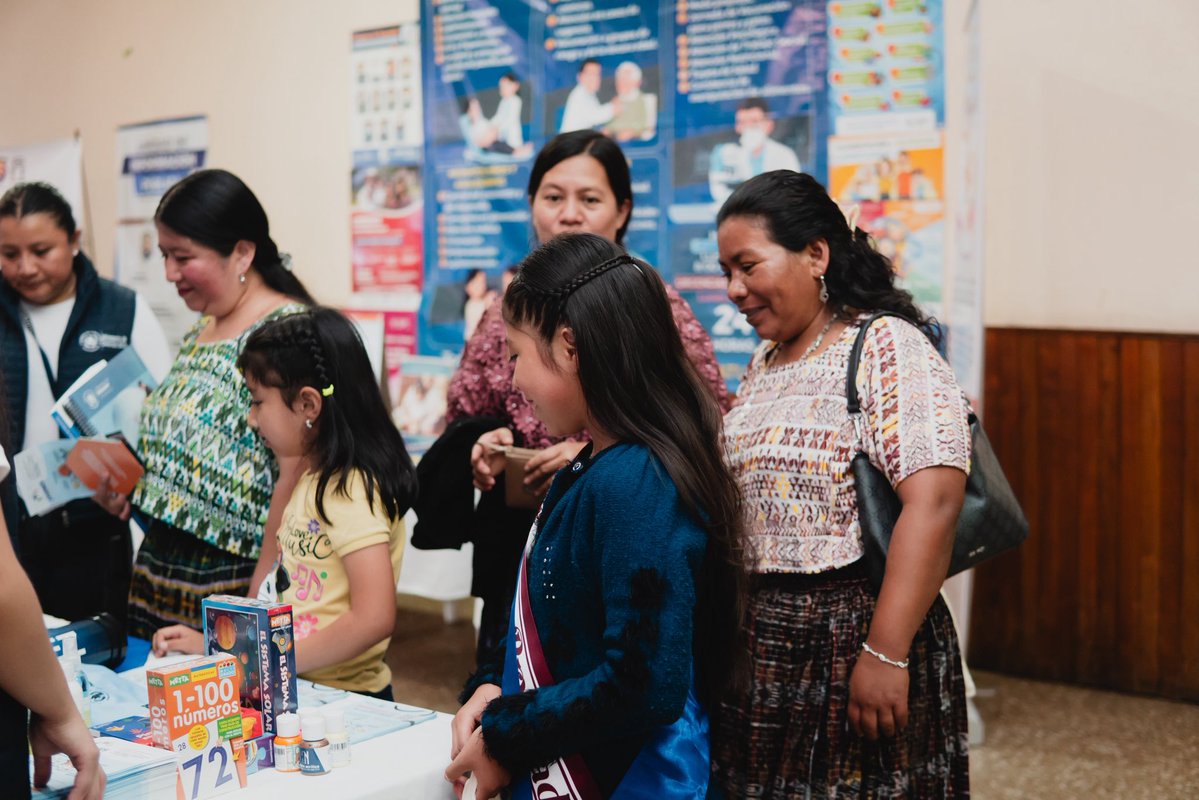 Midesgt's tweet photo. ¡Así vivimos la #ExpoCap en San Pedro Carchá, Alta Verapaz! 👦🏽👧🏽✨
Brindamos información sobre los programas de Beca Social de #CapacitaciónProductiva y #JóvenesProtagonistas, que apoyan a la población guatemalteca a crear nuevas oportunidades y aprendizajes. 🤝🏽 https://t.co/k3won3IAWq