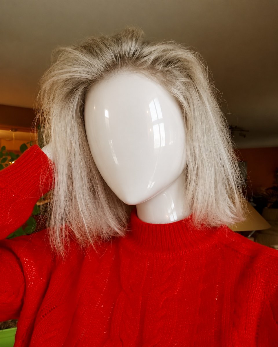 AriBotMaster's tweet photo. More mannequins—the warehouse is starting to fill up. I'll sell some of them, unless Mommy manages to get the money to build another warehouse~ https://t.co/q4We1840mA