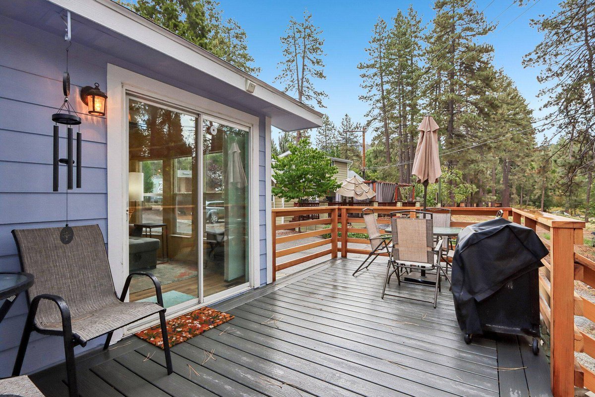 astewartidy's tweet photo. New Listing: 26350 Delano #109, Idyllwild. 2 bed, 1 bath, 580 sq. ft. mountain getaway backing to a meadow. $115,000
https://t.co/BuVJQ8kOOy https://t.co/AwxFTj1owx