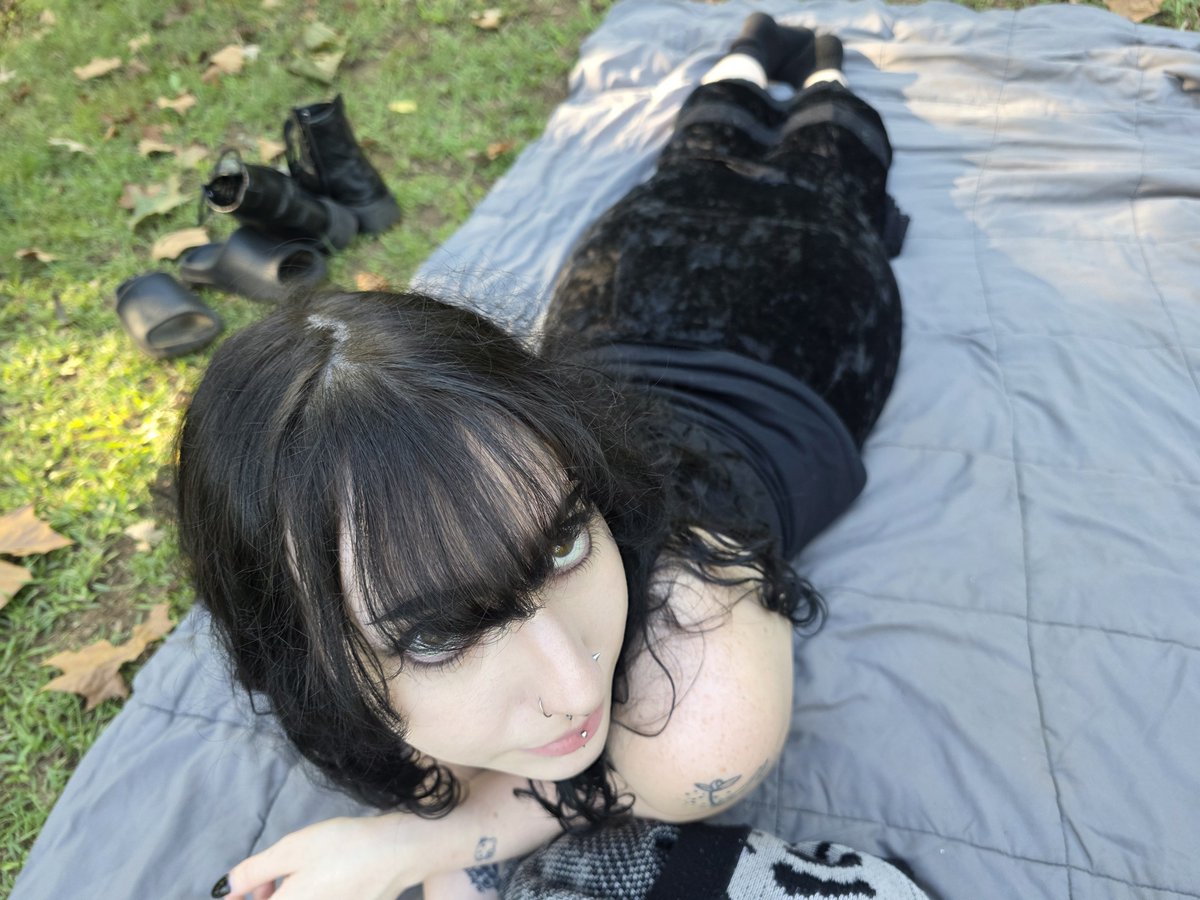 drowzykitten's tweet photo. really pretty day today #wlw #alt https://t.co/yDgOrT124I