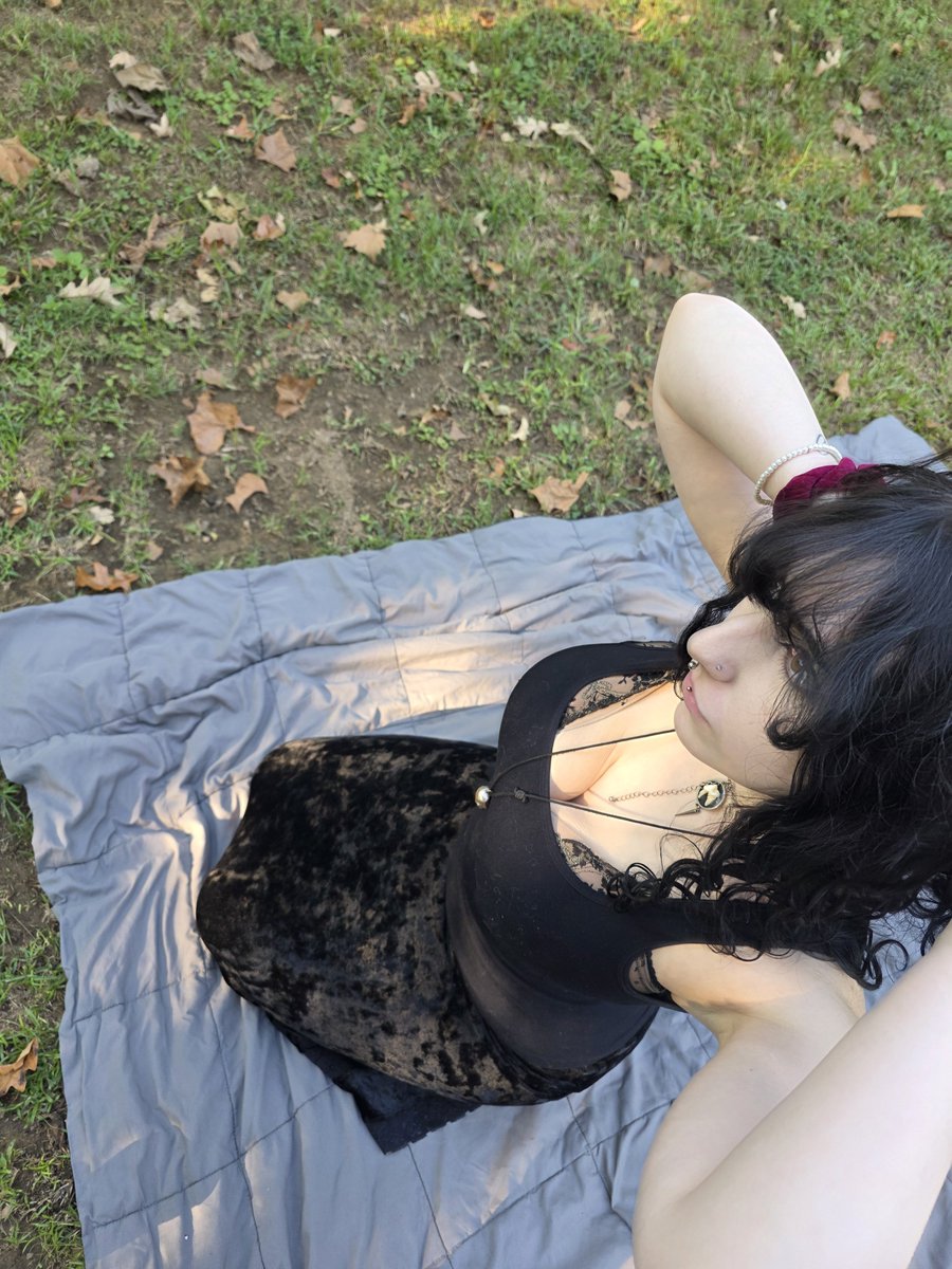 drowzykitten's tweet photo. really pretty day today #wlw #alt https://t.co/yDgOrT124I