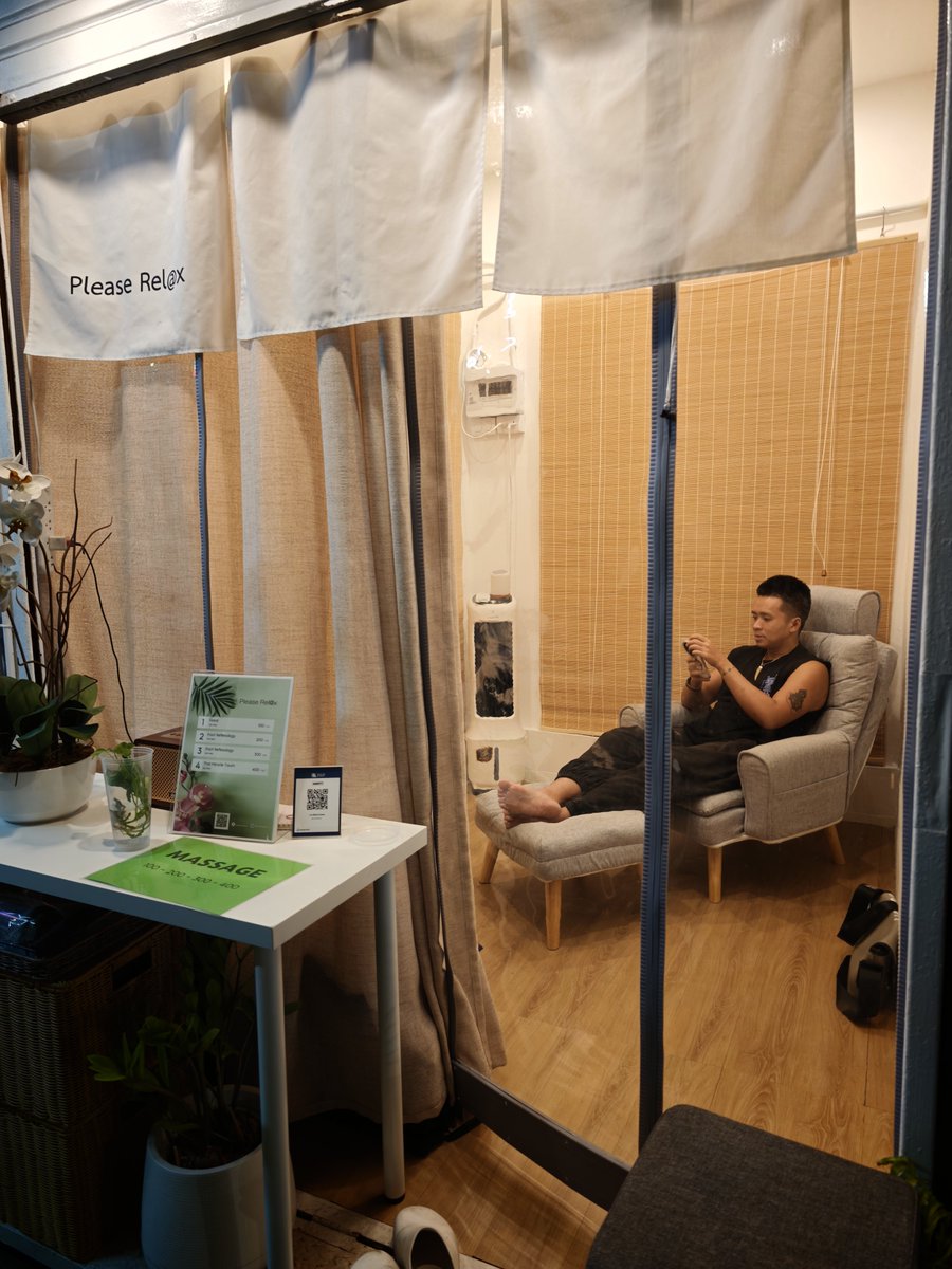 hotskinx's tweet photo. Good morning Vietnam https://t.co/XPiLN64RVe