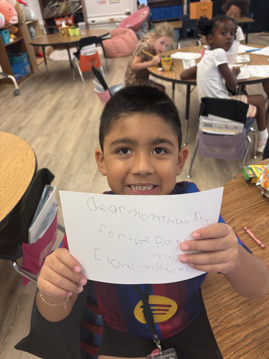 ms_kretschman's tweet photo. I LOVED watching my first graders take initiative this morning! They decided they wanted to write handwritten thank you cards to their parents! I’m so lucky to have these kind kiddos this year🤭 https://t.co/NNLH1goxD7
