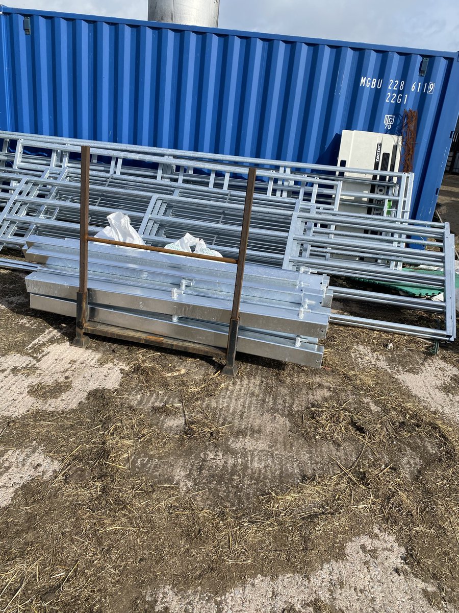 alipevs's tweet photo. Delivery day 🚚🥛

New collecting yard gates have arrived from John Shepherd Feeders for the new parlour. British made 🇬🇧 and built to last!
#Farming #BritishCountryside #MilkingParlour #CountrysideAlliance https://t.co/Uqyv0X8RS6