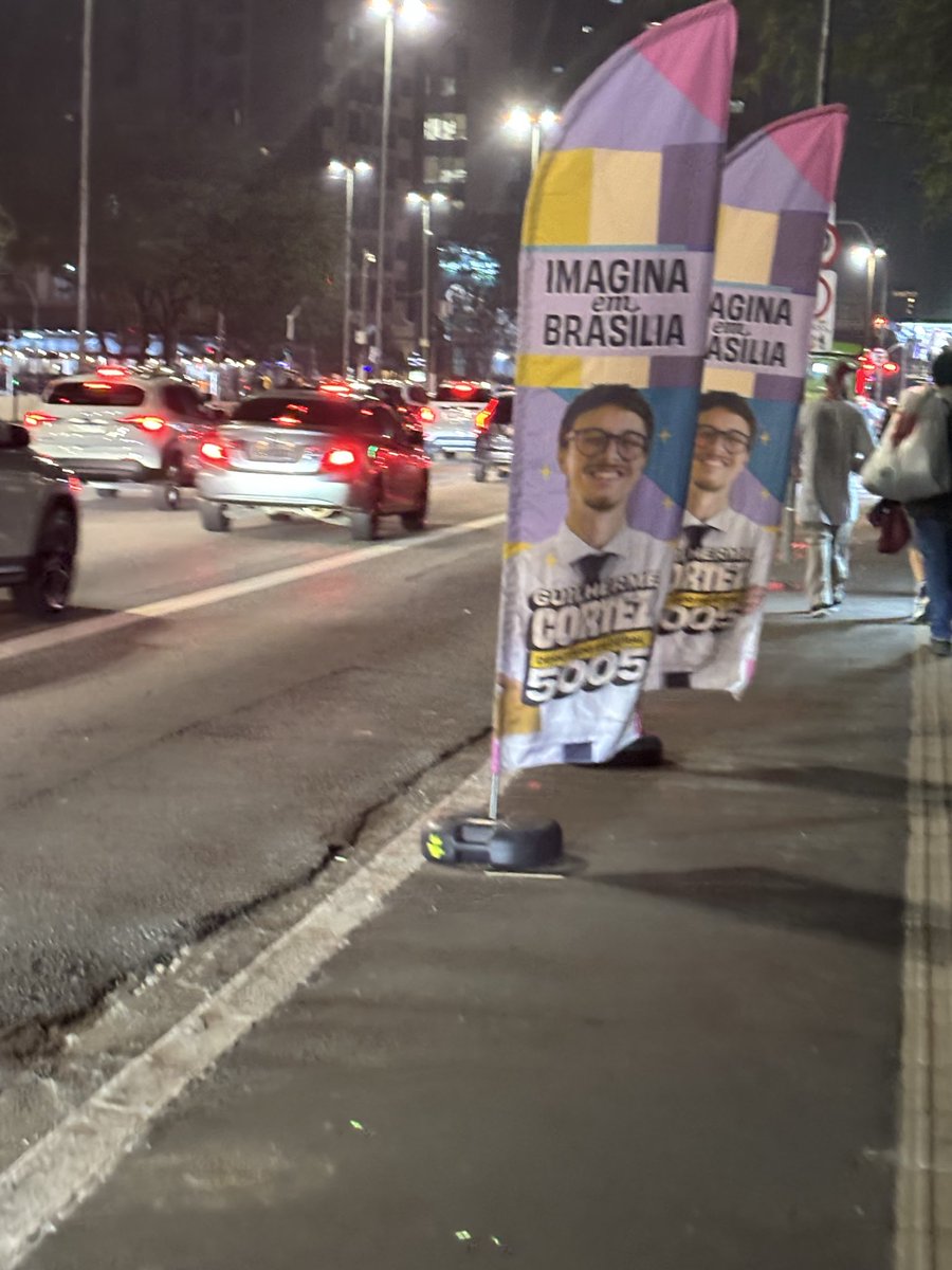 andrey10silva's tweet photo. já que ele não vai até o meu país Itaqua city, eu vou até ele… Guilherme eu quero material seu 🥹❤️🌟 https://t.co/MxSZxcsrZE