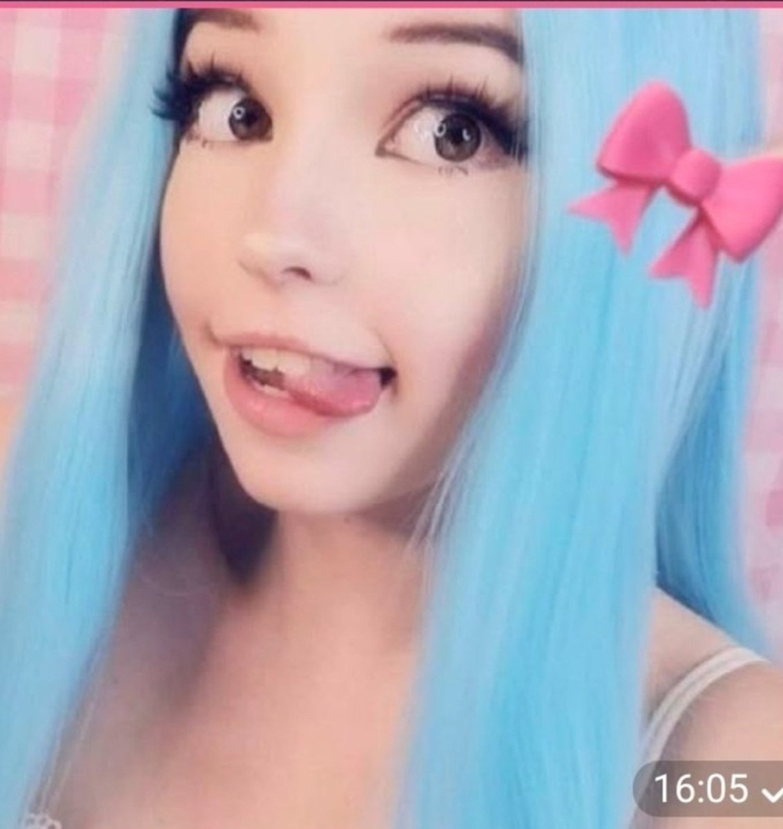 IncelsCo's tweet photo. A daily reminder that makeup is fraud. https://t.co/d7WZmLJQ4C