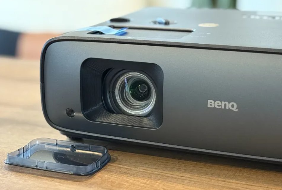 projectorreview's tweet photo. The BenQ W4100i has a displayed resolution of 3840 x 2160 pixels (dual-axis pixel shifting).
Learn more: https://t.co/nUPB6lSL0z
#ProjectorReviews #Projector #BenQ #W4100i https://t.co/t4kyQUtOb6