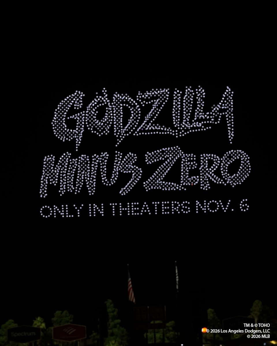 Godzilla_Toho's tweet photo. The perfect ending to Godzilla Minus Zero Night at UNIQLO Field at Dodger Stadium. 🌌

Godzilla Minus Zero hits theatres November 6.

@SkyElementsUSA https://t.co/D28rwH1zqQ