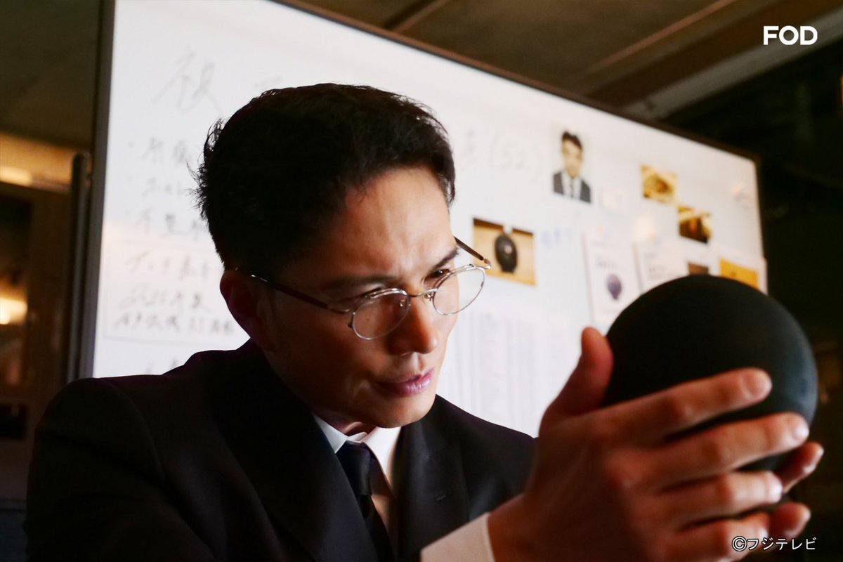fujitvplus's tweet photo. ／
『#世にも奇妙な物語 FODの特別編』4編目 
今夜9月26日（土）21時より配信‼️
＼

♦４編目 #市原隼人 主演
番組史上初の音声 AI キャラクター出演（#梵そよぎ）
『人権逆転裁判』

「私を、ひとりの人間として裁いてください」――
裁判長（市原隼人）が対峙するのは法廷に立つ AI 搭載スマートスピーカー「アレテ」（梵そよぎ）

詳細は👇
https://t.co/3HD24K55SR

#FOD
#内田慈 #瀬口寛之 #佐古井隆之 #川守田政人 #中川稔貴 #山口知紗 #武田亮汰 他