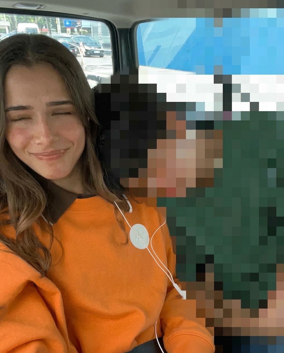 Complex's tweet photo. Instagram just launched a new story feature to help soft launch relationships

Pixel effect blurs your partner

[via/ Meta] https://t.co/94TzzHCkPs