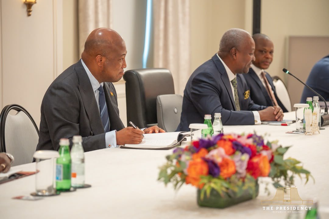 JDMahama's tweet photo. I met with H.E. Han Zheng, Vice President of the People’s Republic of China, today in New York, on the sidelines of the 81st United Nations General Assembly. 

#PresidentMahamaUNGA81 https://t.co/V2wGO8AA92