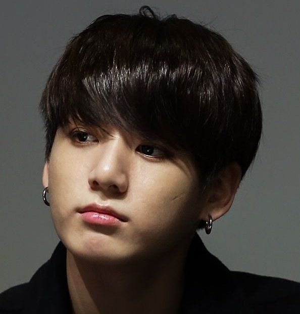 ree_ujin's tweet photo. @itsJKgirll ولسه عندي كثير 🙈 https://t.co/1wjymQtQmv