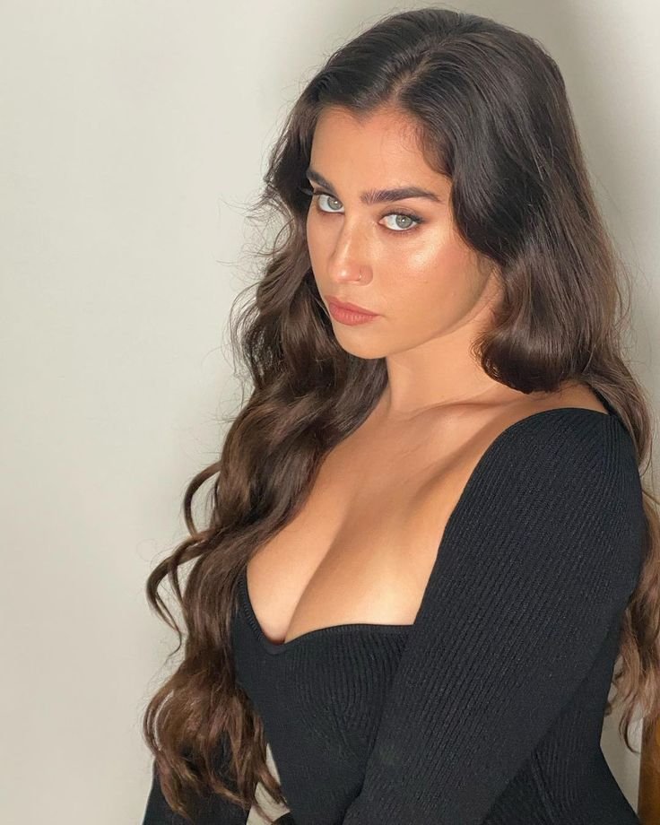emailshade's tweet photo. Lauren Jauregui amor da minha vida todinha https://t.co/OqsqByk4nx