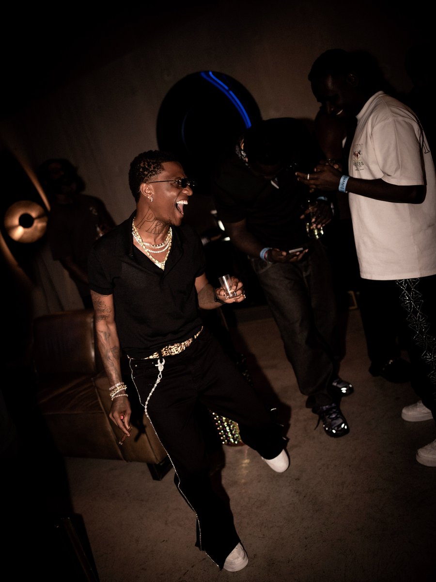 chartsafrica's tweet photo. “Made In Lagos: Deluxe Edition” by Wizkid has been on the Spotify Top Albums Nigeria the longest, at 241 weeks straight... https://t.co/KQrtIhdAm4