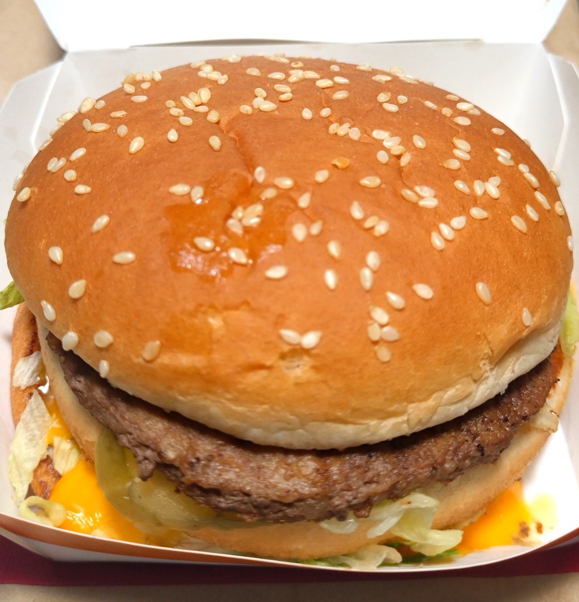 BikeyaNishimura's tweet photo. 今日の朝飯😋超久しぶりビッグマック🍔うめぇです😁 https://t.co/tLhD0m5JqP