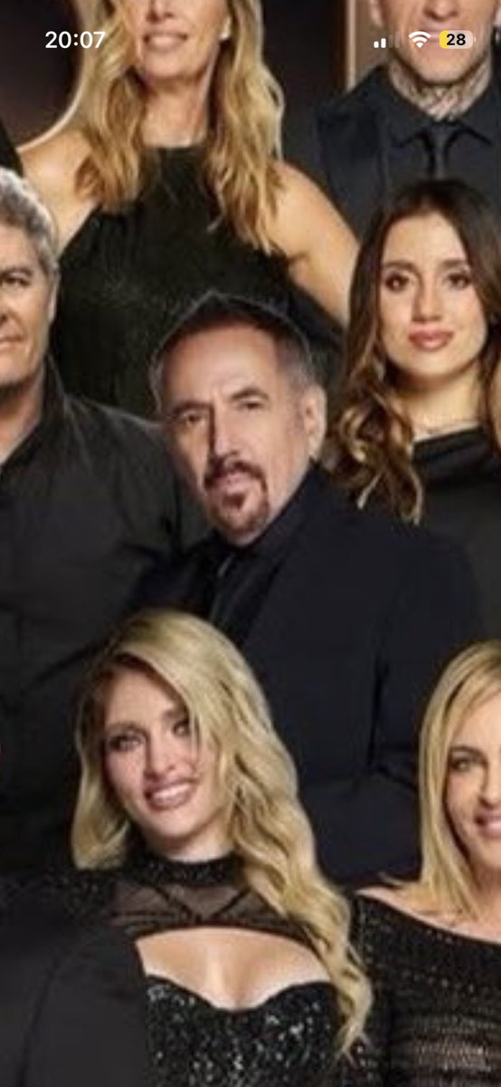 nikorodriguez33's tweet photo. @teloresumo Ribery que hace ahi https://t.co/dXFELQs8xj