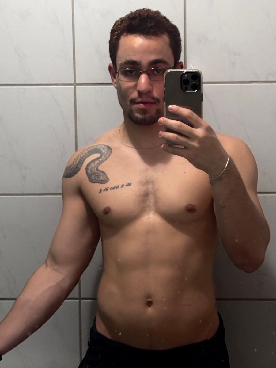 lipexxxxxxxxx_'s tweet photo. é simples https://t.co/dQkxU9jfsa