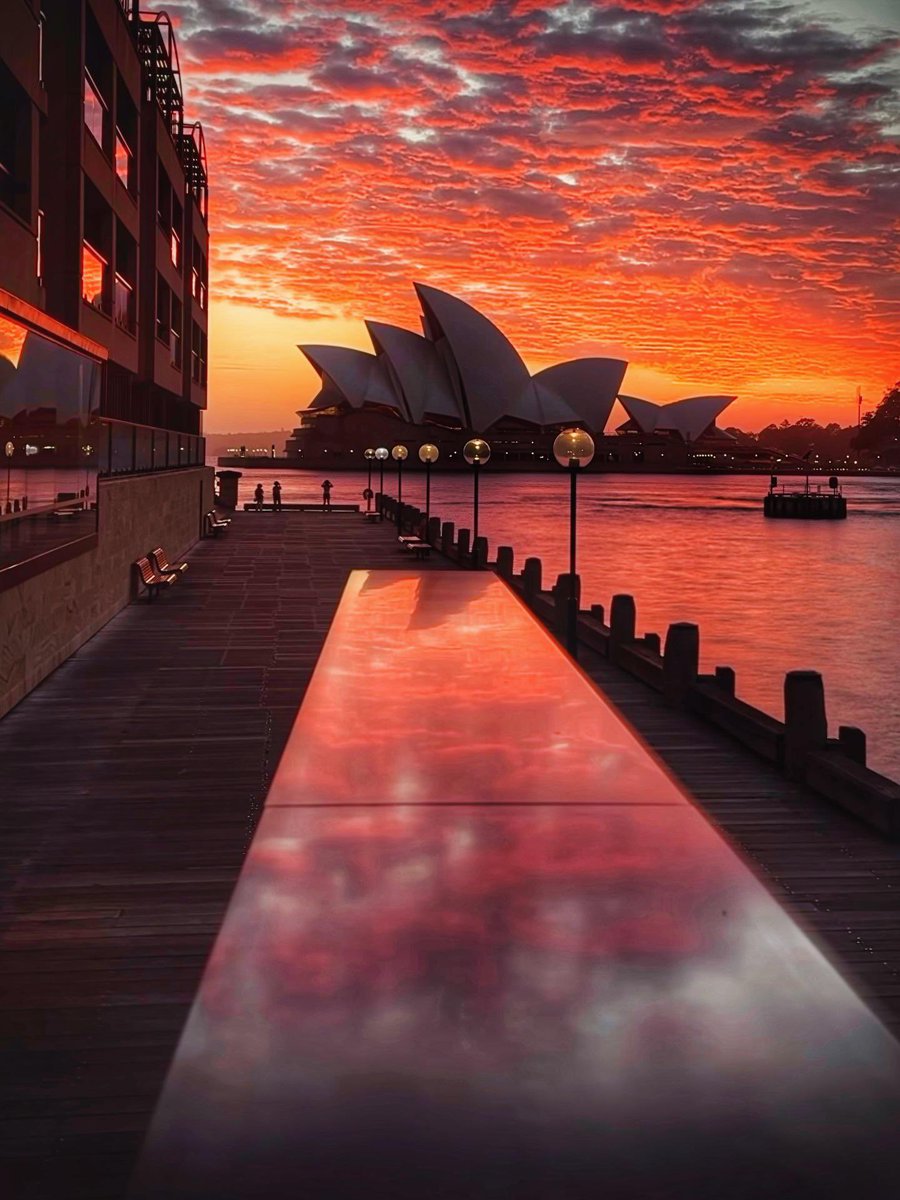 Susan12214's tweet photo. Sunsets.🌇 https://t.co/rgrrxKfMQr