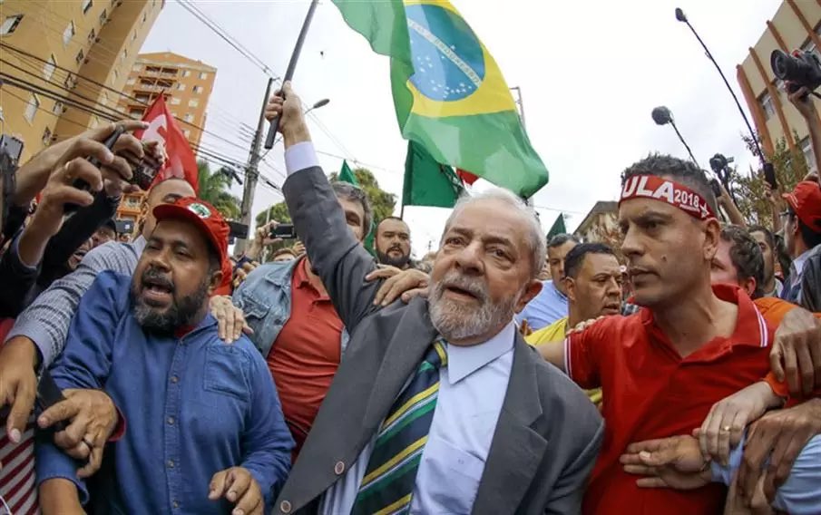 makearggayagain's tweet photo. a 9 días de las elecciones presidenciales, lula prohíbe las apuestas deportivas y casinos on line en todo el país. https://t.co/m8Rcu404gi