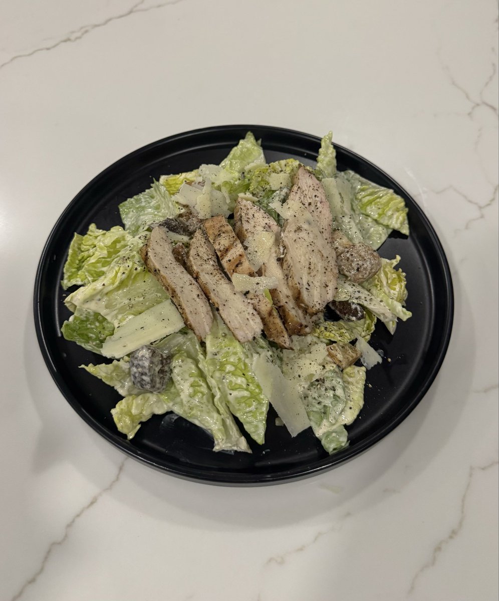 LetTheEngineDie's tweet photo. Chicken caesar salad is the GOAT https://t.co/QxWeitwvZq