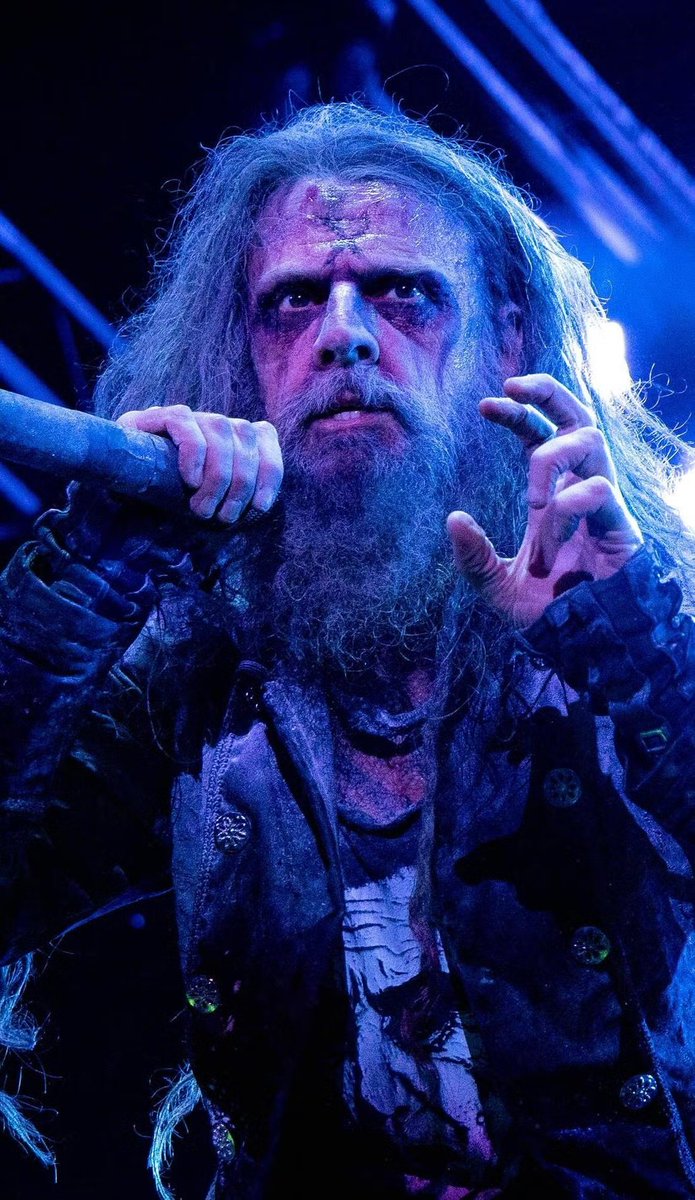 Slim3Brain's tweet photo. Rob Zombie x Fortnite Confirmed

#fortnite #fortnitemares https://t.co/s1LuOHnlq7