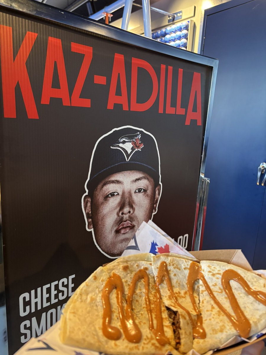 DaCa_like's tweet photo. 岡本のKAZ-ADILLA食べに来ました😆
#MLB #torontobluejays https://t.co/Os5wrxFt70