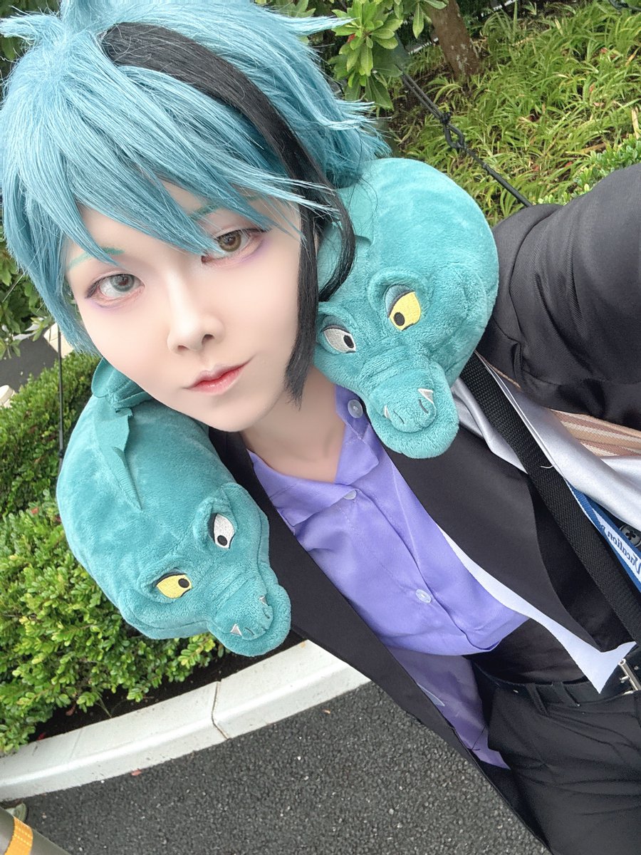 Omasu_1213's tweet photo. 🦈だよ〜〜🏰にいる〜〜〜✌️✌️

いつめんの金魚ちゃんとラッコちゃんとウミガメくんとだよ〜〜✌️

#Dハロ仮装2026
#Dハロ仮装ツイステ https://t.co/YjDTnlOwoR
