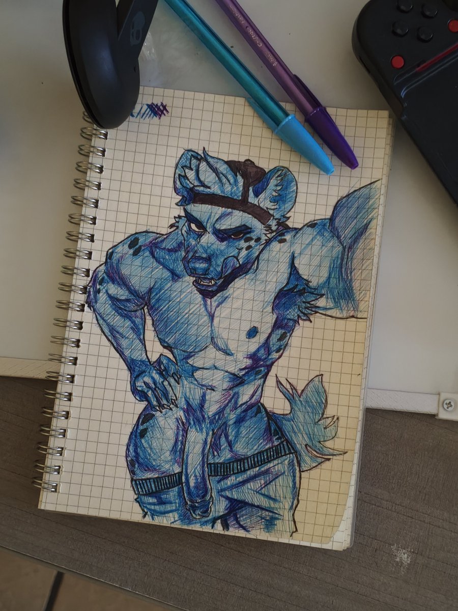 Brazzill99's tweet photo. Prueba de plumas jsjs 
#furryartㅤㅤㅤ #furry https://t.co/CHXaEDrZXV