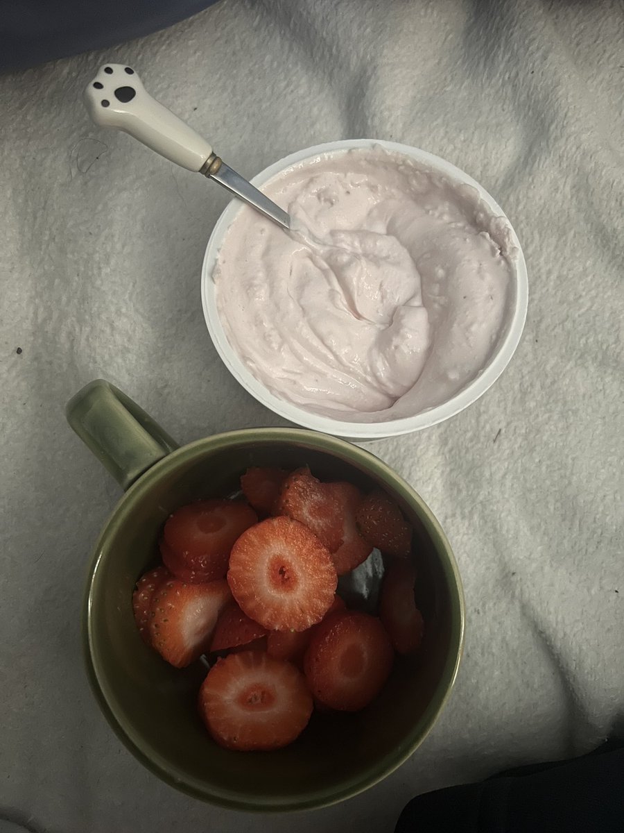 Towarra's tweet photo. used nicer sauce today.. scuffed pic at the end https://t.co/DeknW3clqn