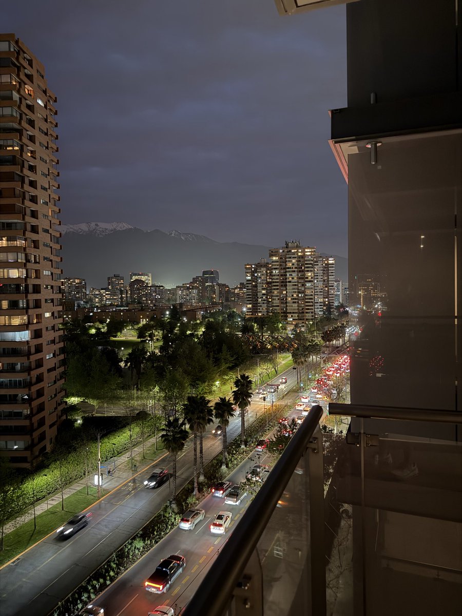HyenukChu's tweet photo. Santiago Chile 🇨🇱 https://t.co/wMwipKQb8A
