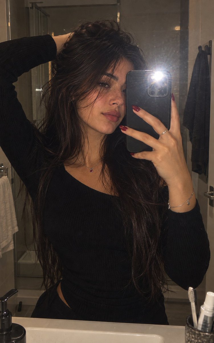 sofymoonlover tweet picture