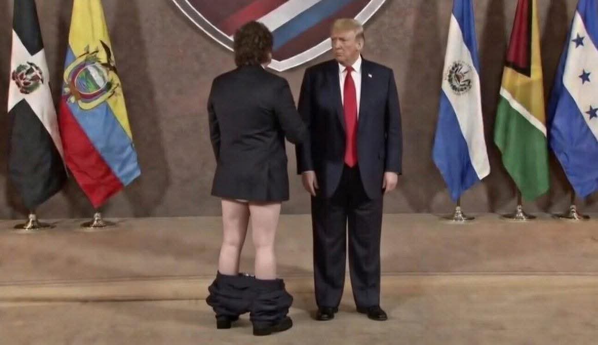 manuelaat's tweet photo. @sergiopeinador Los argensimios 🤣😂 https://t.co/iCRxmAwTQW
