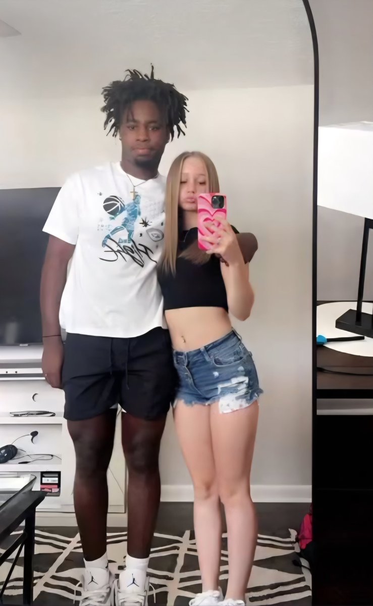 WhiteGirlBlack2's tweet photo. White Queens and Black Men "Great Replacement Plan" starts early and often‼️👸🏼🤴🏿👼🏾 https://t.co/jOeZl6rARi