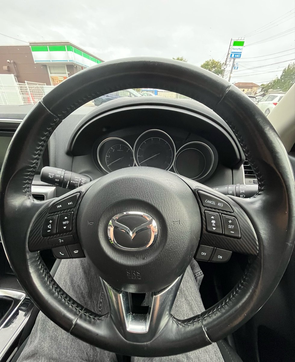 Y_cha2727's tweet photo. 奥さんの新しい車で
　　大阪・兵庫に帰省します🚗

600㌔弱あるから安全運転で行ってきます!! https://t.co/F5fFAEeMHR