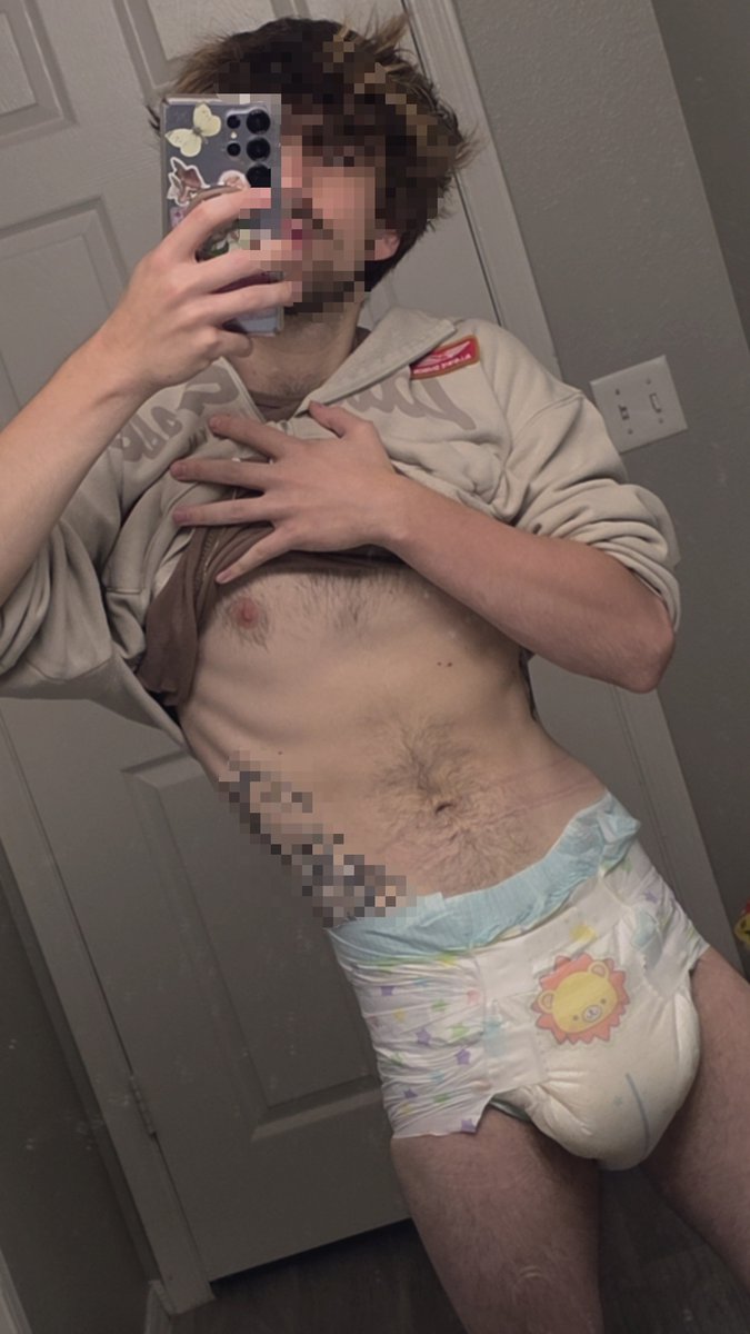 dennyabdl7's tweet photo. I feel a lot better going to work padded with my plain onesies. The blue lines means I stayed dry. Right daddy?#diaperboy #abdl #dlboy #abdlboy #abdlgay #abdllifestyle #abdlcommunity #diapergay #littlespace https://t.co/qS4SEre87o