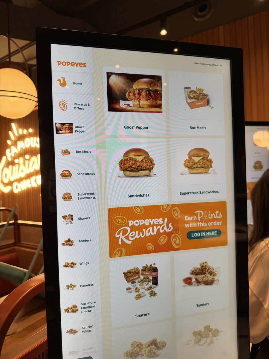 nwjnsev's tweet photo. never had popeyes letโs see what itโs all about ๐ซช #firsttry https://t.co/gqzppqluWZ