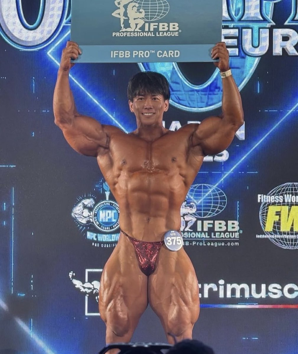 OGsummer72's tweet photo. 2024.11.24.
IFBBプロリーグ転向表明

2025.11.23.
オリンピアアマチュアジャパン212オーバーオール優勝(IFBBプロ転向)

2026.8.2.
ジャパンプロ212優勝

2026.9.26.
Mr.オリンピア212 TOP10

「世界を獲る」と宣言してからたった2年。

有言実行でオリンピアのTOPまで登り詰めた横川尚隆マジエグい。 https://t.co/0ULrLCz2Wv
