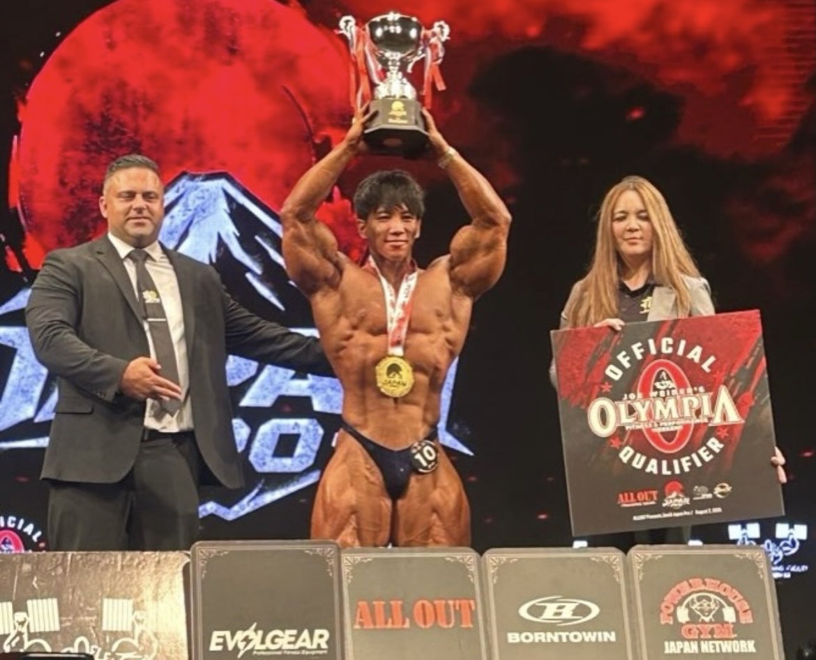 OGsummer72's tweet photo. 2024.11.24.
IFBBプロリーグ転向表明

2025.11.23.
オリンピアアマチュアジャパン212オーバーオール優勝(IFBBプロ転向)

2026.8.2.
ジャパンプロ212優勝

2026.9.26.
Mr.オリンピア212 TOP10

「世界を獲る」と宣言してからたった2年。

有言実行でオリンピアのTOPまで登り詰めた横川尚隆マジエグい。 https://t.co/0ULrLCz2Wv
