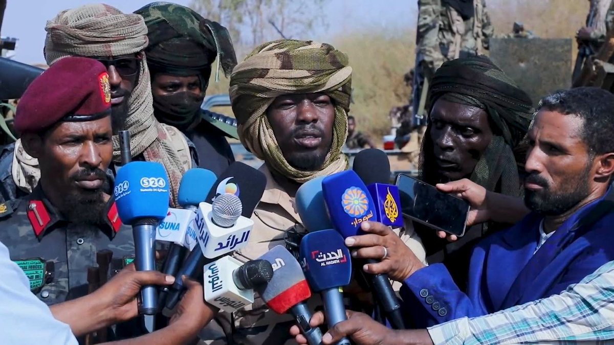 RSF commander + 50 fighters defect to SAF in Omdurman; wave of paramilitary departures