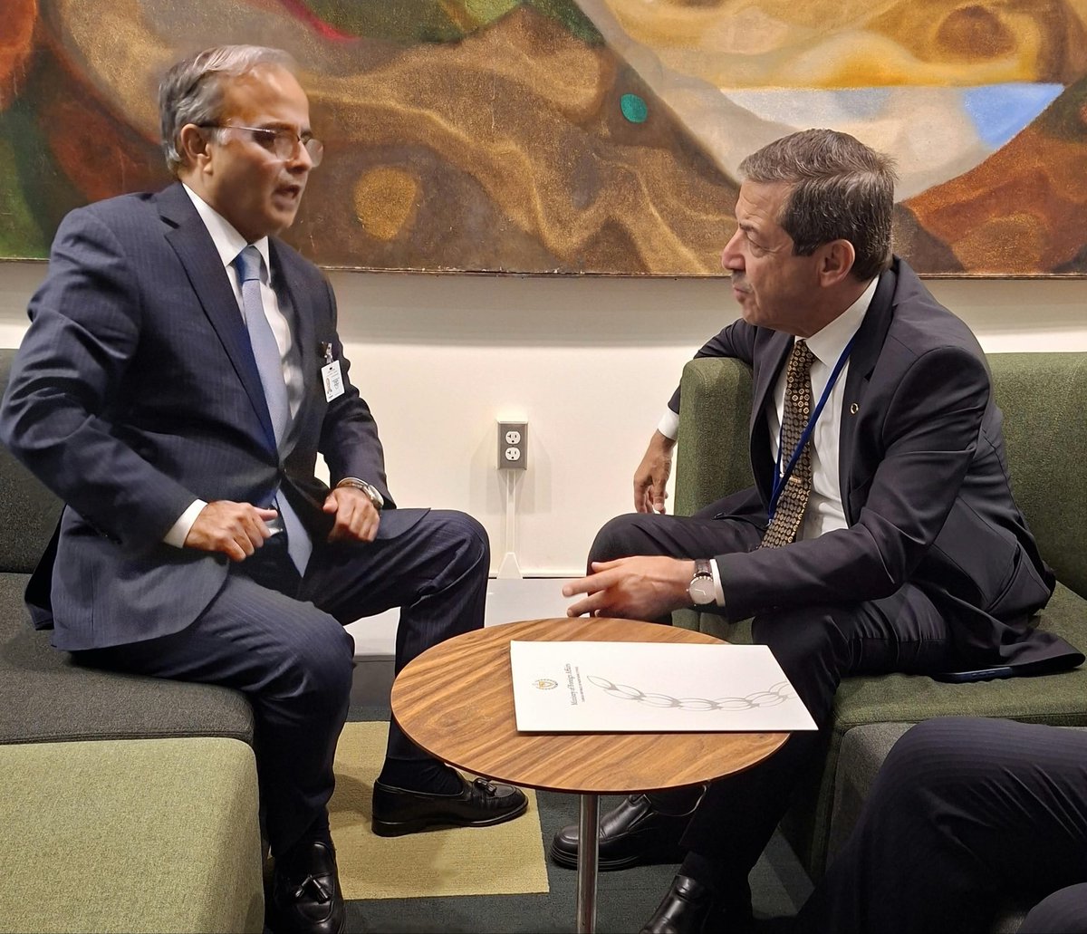 asadmk17's tweet photo. Had a productive meeting with H.E. Tahsin Ertuğruloğlu, Foreign Minister of Turkish Cypriot State on the margins of #UNGA  in New York. Reaffirmed full support to strengthen cooperation with TCS across all sectors as an observer of ECO since 2012. https://t.co/hfZIFL3bts