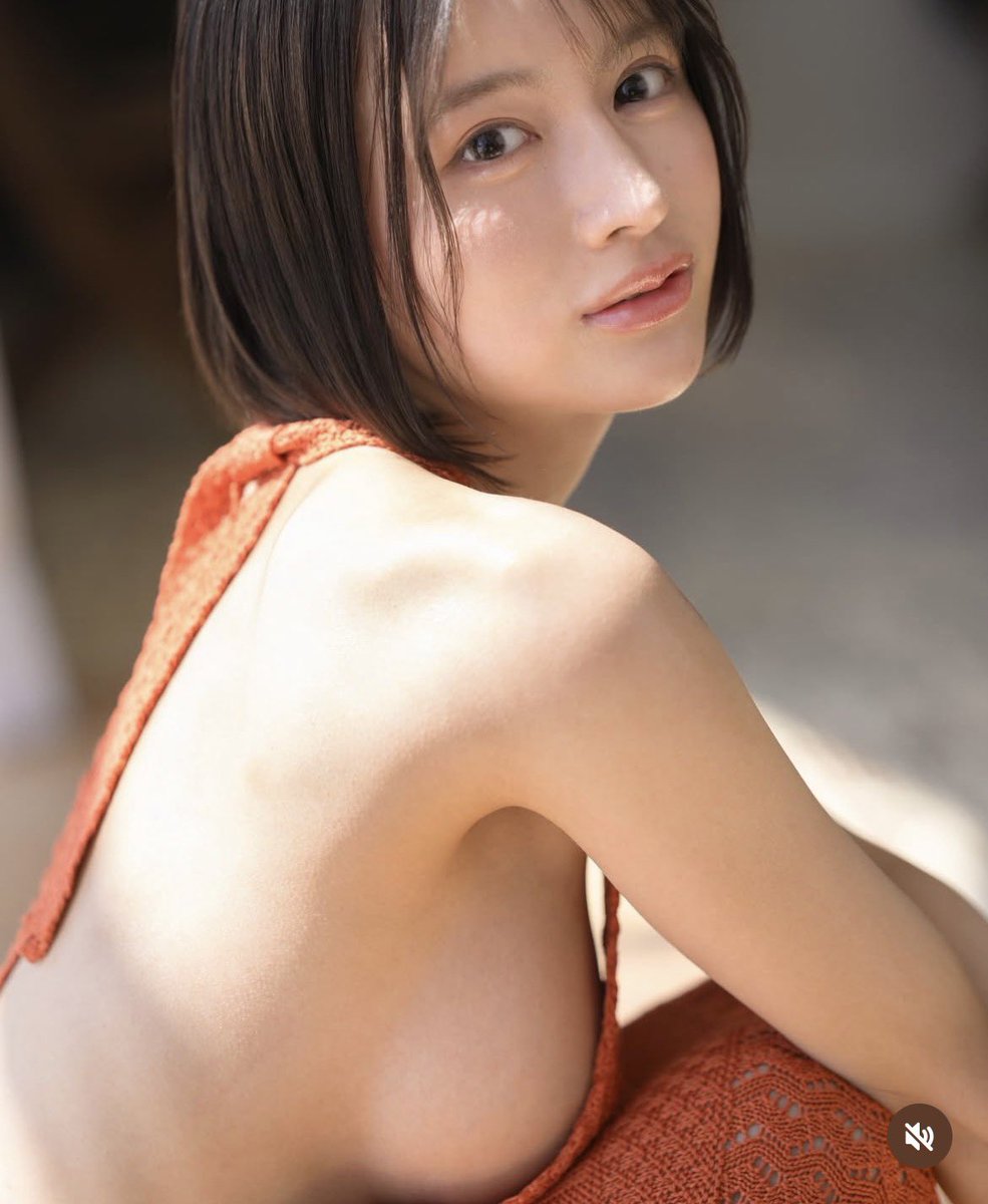 JAV_GrandCru's tweet photo. ロシア、イタリア、フィリピン、日本、
人類最高のDNAを持つクオーター女子大生がAVデビュー
#桐谷エマ https://t.co/7Yg8Axjjkq
