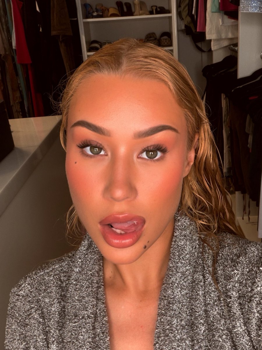 TreX2th's tweet photo. Iggy Azalea via Instagram ✨️ https://t.co/00XQdlbjBD