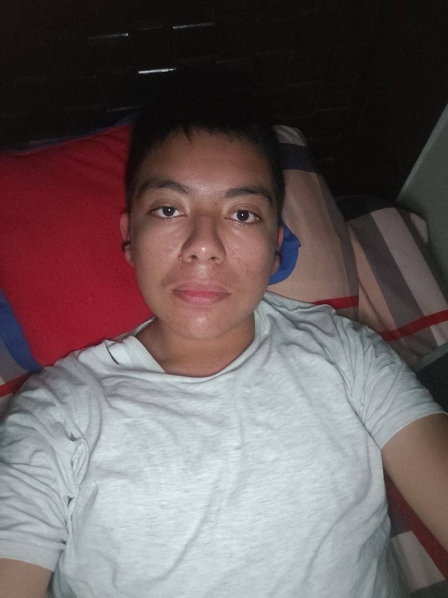Juliespi20X's tweet photo. 41. Hetero Mexicano Engañado 🇲🇽 

Dale RT + ❤️ https://t.co/MO7vuev7W6