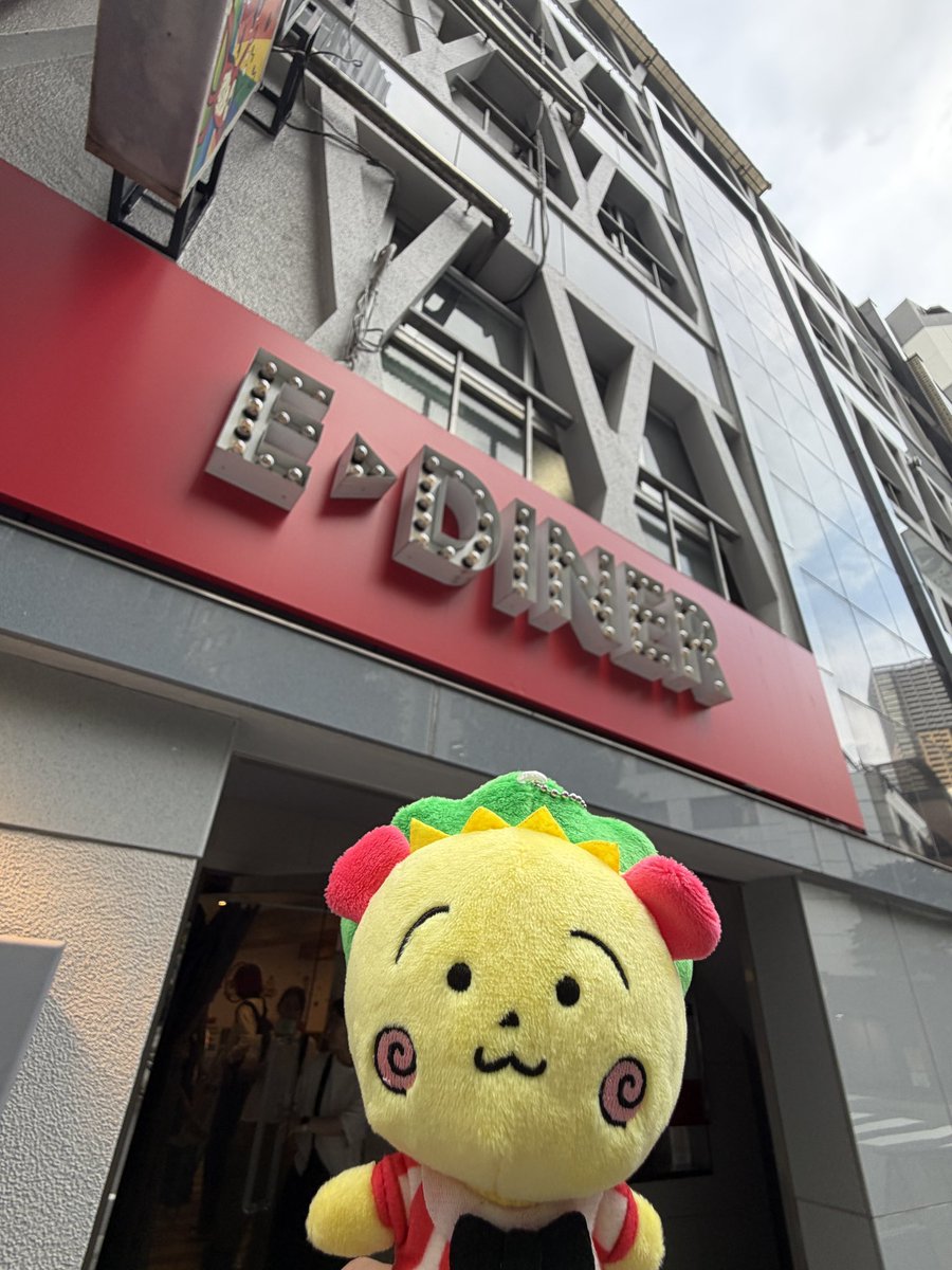 cojicoji_tweet's tweet photo. 📢【本日9/26（土）スタート！】コジコジ in E-DINER　コラボカフェ開催✨

アメリカンダイナーがテーマの新規イラストが登場💕
ここでしか食べられないオリジナルメニューや、オリジナルグッズを先行販売♫
さらに！大阪HEP FIVEの『イーアニ－EDITH ANIME SHOP－』でもグッズを販売‼
ぜひチェックしてみてね🎵

🔔期間：2026年9月26日(土)～2026年10月18日(日)
🔔会場：E-DINER池袋、イーアニ－EDITH ANIME SHOP－(大阪)
※大阪ではフードの提供はございません。
※店舗へのご入場は、物販・イートイン席ともにフリー入場です。
※混雑時は整理券の配布を予定しております。予めご了承ください。
※整理券の配布状況はE-DINER公式X（@E_DINERofficial ）をご確認ください。

▼詳細はこちら
https://t.co/ehnI6KlA4r

#コジコジ
@EDITH_official_
