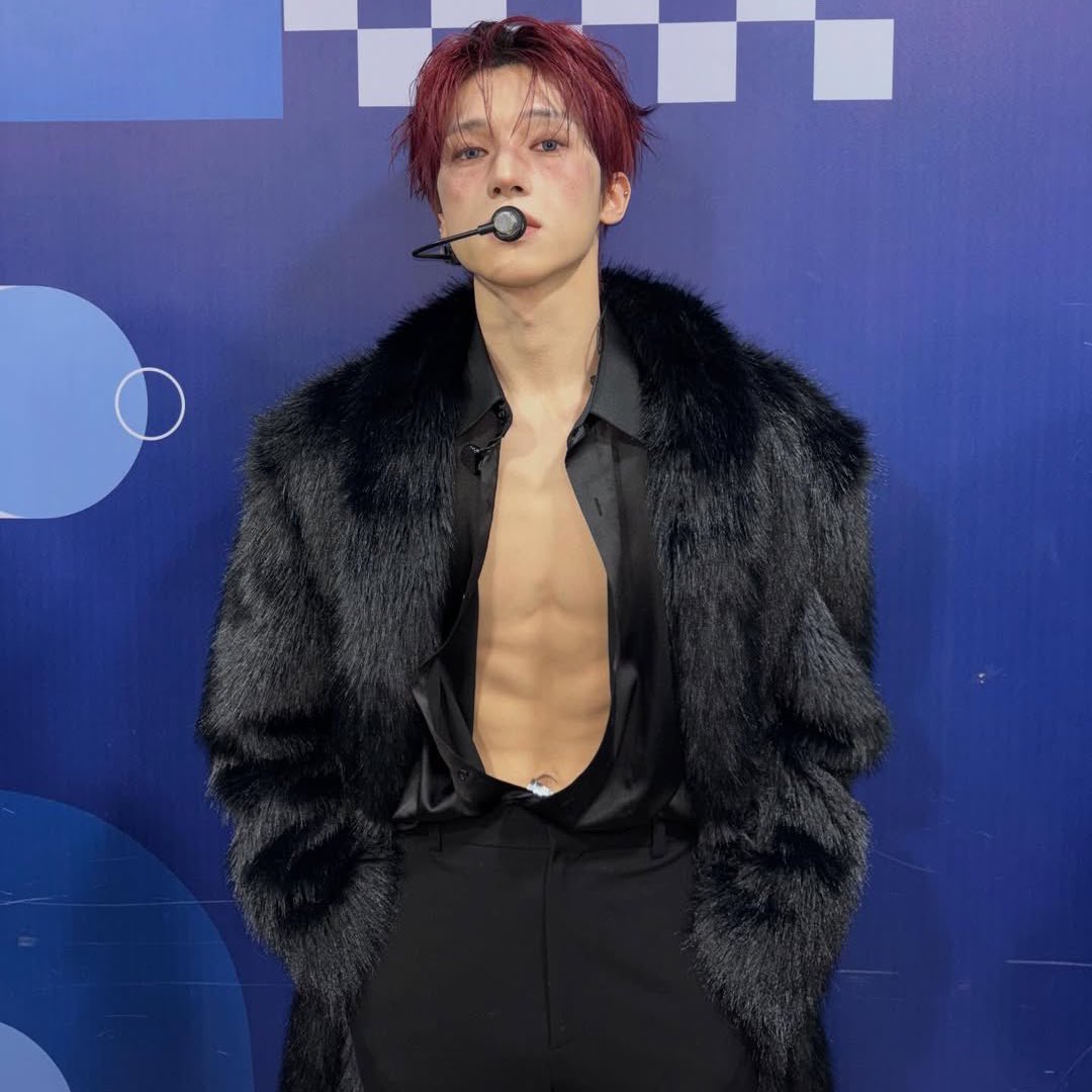 woos8n1st's tweet photo. a little reminder that these wooyoung pic exists https://t.co/Df41WYsPB0