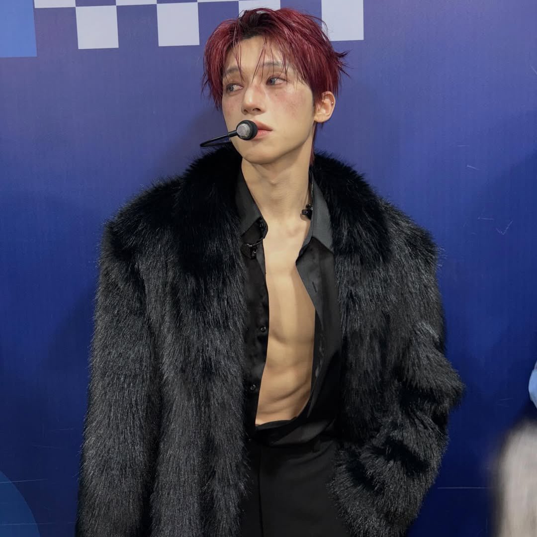 woos8n1st's tweet photo. a little reminder that these wooyoung pic exists https://t.co/Df41WYsPB0