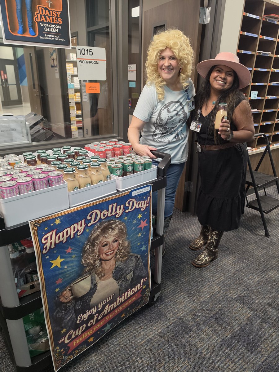 PagingMrsWatson's tweet photo. What a week at @BrosnahanES! π« From hands-on science labs and an amazing family involvement event to celebrating Dolly Day, our students and staff brought so much energy.
βI love our school community! πβ¨ #BroncoTough @CyFairISD https://t.co/n8louhKRHw