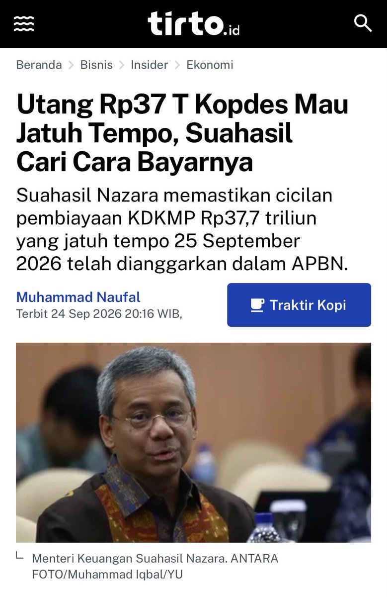 bangherwin's tweet photo. Cicilan perdana Kopdes Merah Putih jatuh tempo: Rp37,7 triliun.

Rp37,7 T baru angsuran pertama.
Total ceritanya sekitar Rp240 T untuk puluhan ribu gerai.

Cicilannya dipotong dari DAU/DBH dan Dana Desa. Artinya desa yang semula dapat jatah buat posyandu, jalan usaha tani, atau air bersih, sekarang sebagian besarnya dipakai nyicil bangunan koperasi yang asetnya bukan milik koperasi.