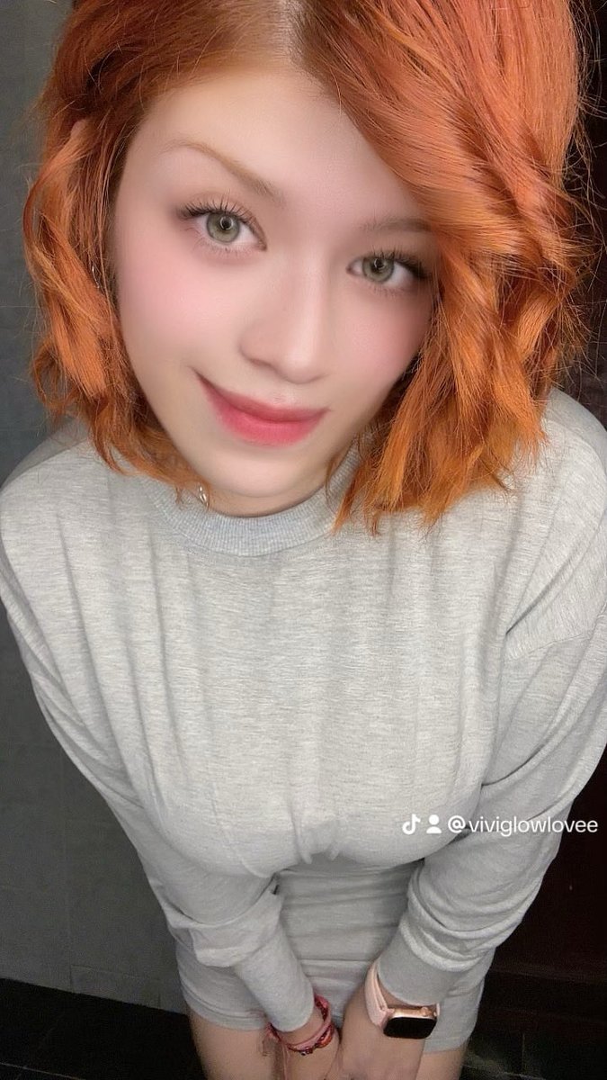 Viviglowglitter's tweet photo. 🧡 https://t.co/P8sGow7jpc
